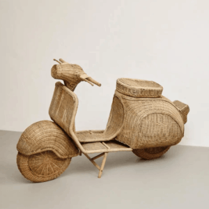 Scooter en rotin