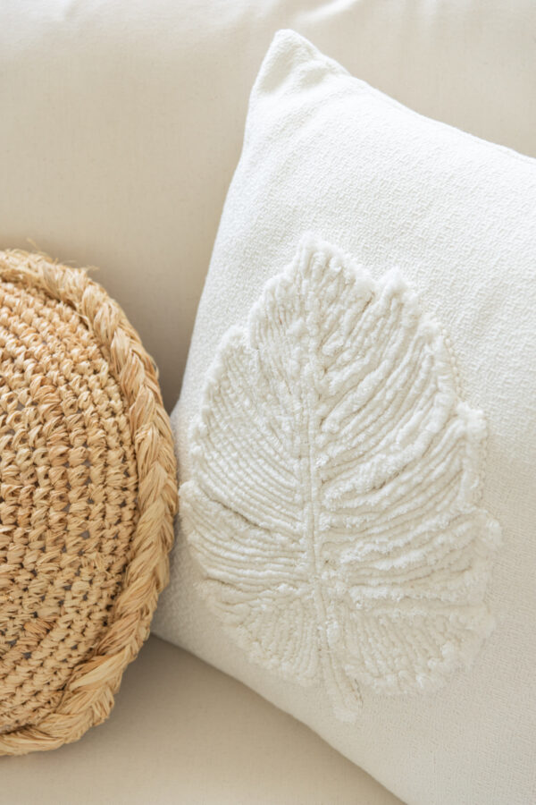 Coussin carré en polyester blanc – Image 4