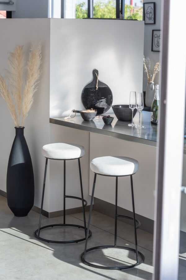 Vase en verre ovale noir mat – Image 4