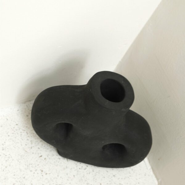 Vase noir petit vase décoratif moulé à la main en argile pour fleurs séchées ou fraîches LEMBAH – Image 5