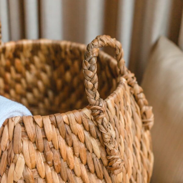 Grand panier à linge panier de rangement panier décoratif panier rond panier WAYAG en jacinthe d'eau tissée avec motif zigzag beige et marron – Image 3