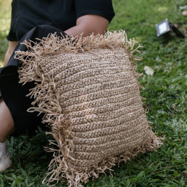 Coussin avec rembourrage | Coussin décoratif | Coussin de Canapé GANDI en Raphia – Image 4