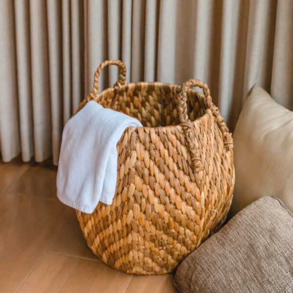 Grand panier à linge panier de rangement panier décoratif panier rond panier WAYAG en jacinthe d'eau tissée avec motif zigzag beige et marron