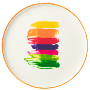 Mélange de porcelaine à rayures sur assiette