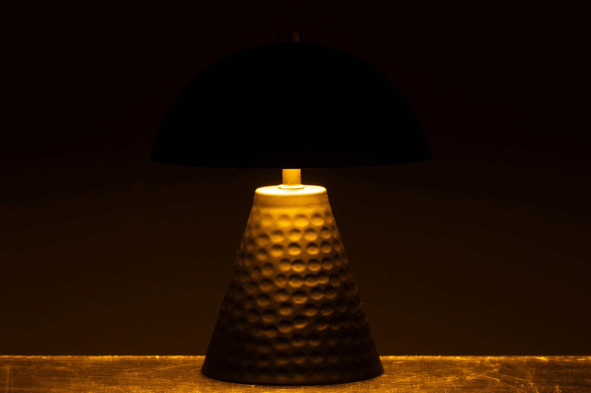 Lampe de table champignon en fer noir – Image 3